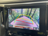 【バックカメラ】駐車時に後方がリアルタイム映像で確認できます。大型商業施設や立体駐車場での駐車時や、夜間のバック時に大活躍!運転スキルに関わらず、今や必須となった装備のひとつです!