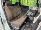 運転席シート廻りは使用感も少なく、良好な状態となっています。丁寧に使われていたことがよくわかりますね。