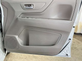 車検3回は受けられる!!そんな良質な軽自動車ばかりを揃えています!!こんな良い軽四もあったんだとお宝探しの感覚でお車をお選びできます!!