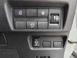 助手席側電動オートスライドドア、後席の乗り降りもスムーズに行えとても便利ですね!