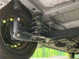 お車を安心してお乗りいただく為には、足回りの定期点検が欠かせません。サービスサポート(有償保証)では無料点検もご提供しており、安心のカーライフをお過ごしいただけるサポート体制が整っています。
