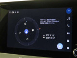 メーカー装着のディスプレイオーディオを装備しております。