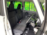 運転席シート廻りは使用感も少なく、良好な状態となっています。丁寧に使われていたことがよくわかりますね。
