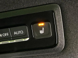 【シートヒーター】寒い日に重宝するシートヒーター!エアコンより早く温まってくれるので寒がりの人も安心ですね♪エアコンの温風は乾燥するから苦手、という方にもをおすすめです。