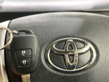【キーレス】少し離れた場所からでもボタン一つでドアの開錠・施錠ができるのでとっても便利!ドアの鍵穴周りに傷をつけることもありません♪