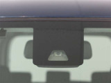 サポカーは、高齢運転者を含めたすべてのドライバーによる交通事故の発生防止・被害軽減対策の一環として、国が推奨する新しい自動車安全コンセプトです。詳しくは販売店スタッフまでおたずねください。