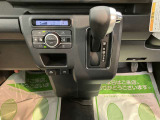ご納車前に納車点検(法定12ヶ月点検相当)を実施し、基本性能に関わる機能や状態を徹底的に点検します。