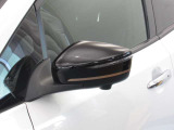 ウィンカードアミラー☆ライトの点滅で対向車、歩行者などに曲がることを知らせることができるので安心・安全につながりますね♪
