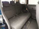 ・ゆとりある広々とした車内空間は、ドライブを始め買い物やレジャーなど、幅広く活躍します。一人でもみんなとでもお出かけを楽しみましょう!