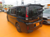左後ろからの画像です!日々お買い得車両続々入庫しております!