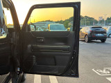 ソフトパッドとステッチを採用することにより質感の高いインテリアに仕上がってます♪