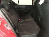 ゆとりある広々とした車内空間は、ドライブを始め買い物やレジャーなど、幅広く活躍します。一人でもみんなとでもお出かけを楽しみましょう!