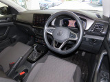 NAVI画面は少し運転席側に向いてます