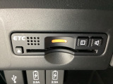 その上にはETCがついています。高速道路の料金所の通過も楽々です!。