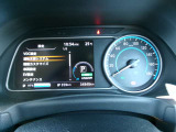 メーターに様々な車両情報を表示してくれる、ディスプレイがついています。