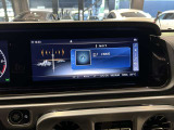 バックカメラにより駐車時の後方確認も楽にできます。