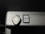 USB接続端子、オートエアコン付