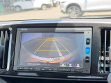 駐車時に便利なバックカメラを装備しています。