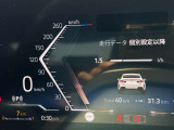 車両の詳細、ご質問につきましては、弊社営業スタッフまでお気軽にご連絡下さいませ。遠方のお客様には実車の詳細画像送信も承ります。お客様からのお問合せをお待ち致しております。