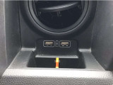 【USB】USBによる充電も可能となっております。