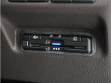 ◆アダプティブクルーズコントロール◆予め設定した車速内でクルマが自動的に加減速。前走車との適切な車間距離を維持しながら追従走行します。【LKAS】車線維持支援システムでステアリング操作を支援。