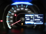 撮影時の走行距離数は11キロです。点検整備を実施してのお納車となります。