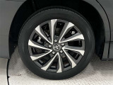 タイヤサイズは205/55R17!納車前の点検時にタイヤ交換させていただきます!純正アルミホイール!