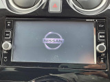 【メーカー純正ナビ】インテリアに溶け込むスタイリッシュな「専用設計」メーカーナビを装備♪視認性や操作性など基本性能にも優れ、より上質なカーライフをお楽しみいただけます。