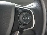 ◆アダプティブクルーズコントロール◆予め設定した車速内でクルマが自動的に加減速。前走車との適切な車間距離を維持しながら追従走行します。【LKAS】車線維持支援システムでステアリング操作を支援。