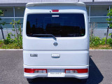 掲載画面内の[在庫確認/見積依頼]からお気軽に問い合わせください。登録陸送費用お見積りのため、ご納車先の住所を指定願います(※弊社営業時間 10:00〜18:00/火水曜休 での受付回答となります〉。