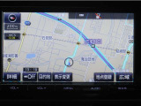 直感的に操作出来るナビゲーションを搭載。ルート案内が分かりやすく、運転中のストレスを軽減します。目的地までスムーズに導いてくれる、実用性の高い装備です。
