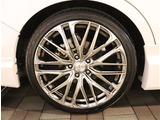 【車屋】として、長く車業界に従事した経験豊富なスタッフが在籍しております。