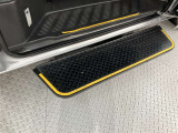 当社メカニックによる『プロの視点』でご納車前の整備を行います!お客様に安全且つ安心して気持ちよくお乗りいただけるように真心込めて整備いたします。