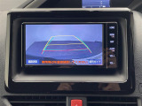 【バックモニター】後ろのカメラの映像がモニターに映し出されるので、後方の見えない死角や、障害物との距離感などもしっかり安全確認することができます!