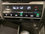 プラズマクラスター付き・オートエアコンがついてますので、お好みの温度をセットするだけで風の強さや風量を自動で調整します。スイッチも簡単操作で快適に過ごせます。