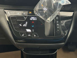 「オートエアコン」車内の温度を感知して、自動で温度調整をしてくれます