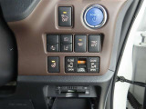 両側電動のスライドドアで楽々スムース!運転席からも開閉の操作もできます♪キーのスイッチひとつで自動開閉できる便利な機能もついてます♪