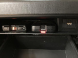 ETCを装備しています☆有料道路の料金所をノンストップで通過できてとても便利です☆高速道路のETC割引なども使えるのであるに越したことはない機能です!