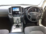 分かりやすく操作しやすい運転席まわりです☆