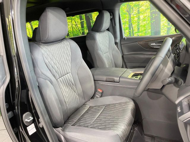 トヨタ アルファード ハイブリッド 2.5 X の中古車詳細 (30km