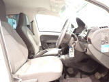 楽な姿勢で座ることが出来るので長時間の運転でも疲れにくいですし体もぶれにくいですよ。