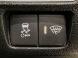 【VSA】ブレーキ時の車輪ロックを防ぐABS、加速時などの車輪空転を抑えるTCS、旋回時の横滑り抑制の3つの機能をトータルに制御!予期しないクルマの挙動の乱れを防ぐ安全装備です♪