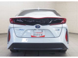 安心の納車前整備!エンジンオイル、オイルフィルター、ワイパーゴム、交換致します。詳しくはスタッフまで、お問い合わせ下さい。