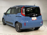 当店ではauも取り扱っております。お車と一緒にau携帯の機種変更も可能です♪また、自動車保険も取り扱っております。車の支払いと自動車保険の支払いをまとめてお支払い可能なプランもあります♪