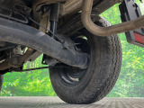 お車を安心してお乗りいただく為には、足回りの定期点検が欠かせません。サービスサポート(有償保証)では無料点検もご提供しており、安心のカーライフをお過ごしいただけるサポート体制が整っています。