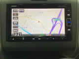 ナビゲーションはフルセグTV対応のGathers純正メモリーナビを搭載しています。Bluetoothオーディオ機能がありますので、スマートフォンなどの音楽も再生できます。