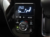 ★エアコンはオートタイプが装着済みです!オートモードにしておけば、車内温度を設定するだけで風の料や吹き出し口の切り替えを機械が行ってくれます!一年中快適な環境を作れますよ♪