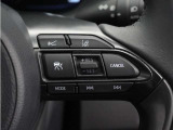◆アダプティブクルーズコントロール◆予め設定した車速内でクルマが自動的に加減速。前走車との適切な車間距離を維持しながら追従走行します。