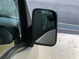お車の状態をしっかりとお伝えするために1台の車両に付き40枚以上の画像を用意しております。外装はもちろん、室内の装備やお車の特徴などごらんください。