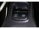 電動パーキングブレーキ搭載!スイッチ操作でパーキングブレーキを作動・解除できます。
